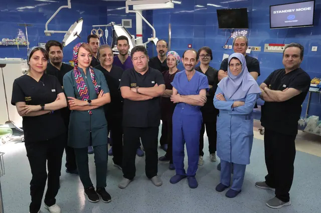 Prof. Giv Sharifi surgical team in the operating room
